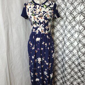 Reborn J Short Sleeve Navy FLoral Knit Dress - Small